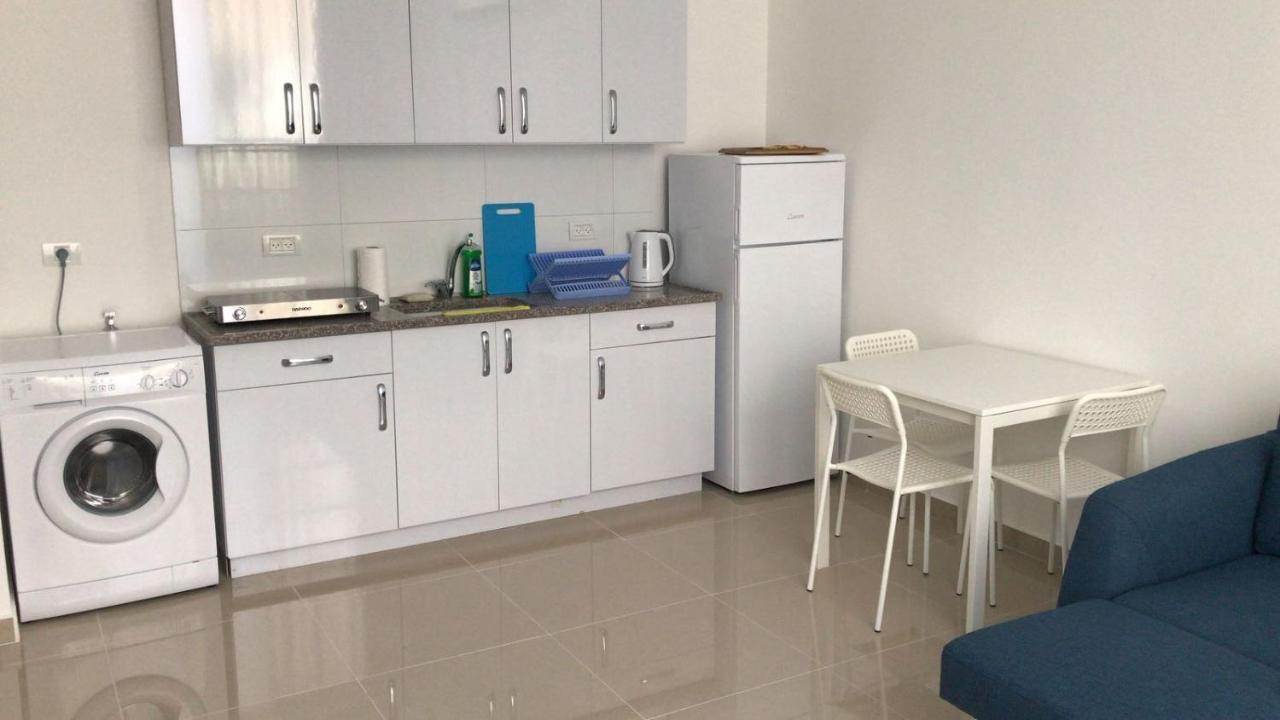 Isramax Apartment Near The Beach. Bat Yam Exterior foto