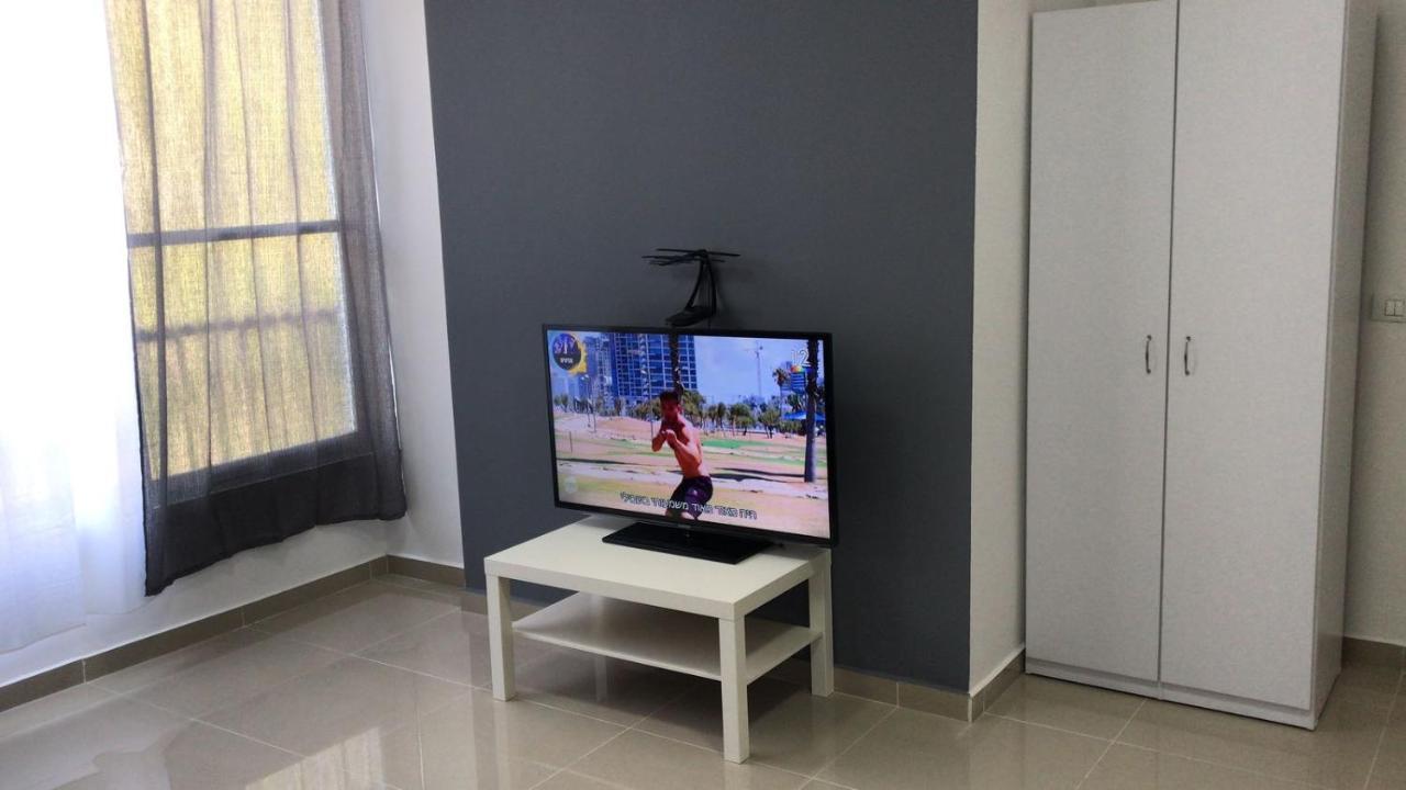 Isramax Apartment Near The Beach. Bat Yam Exterior foto